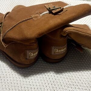 Skechers Tan Suede Footwear